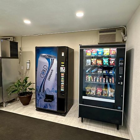 Royal Inn And Suites Charlotte Airport 외부 사진