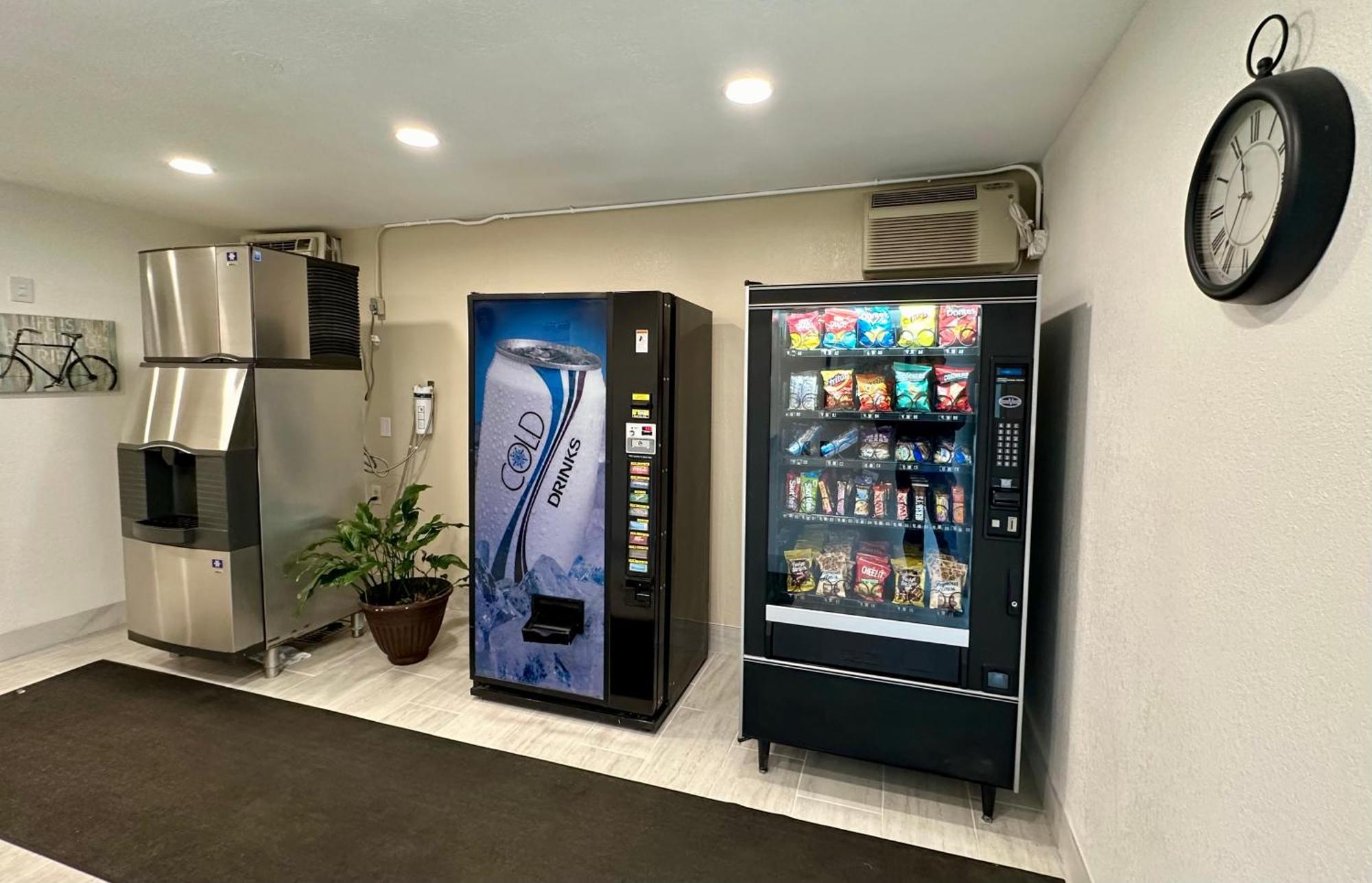 Royal Inn And Suites Charlotte Airport 외부 사진