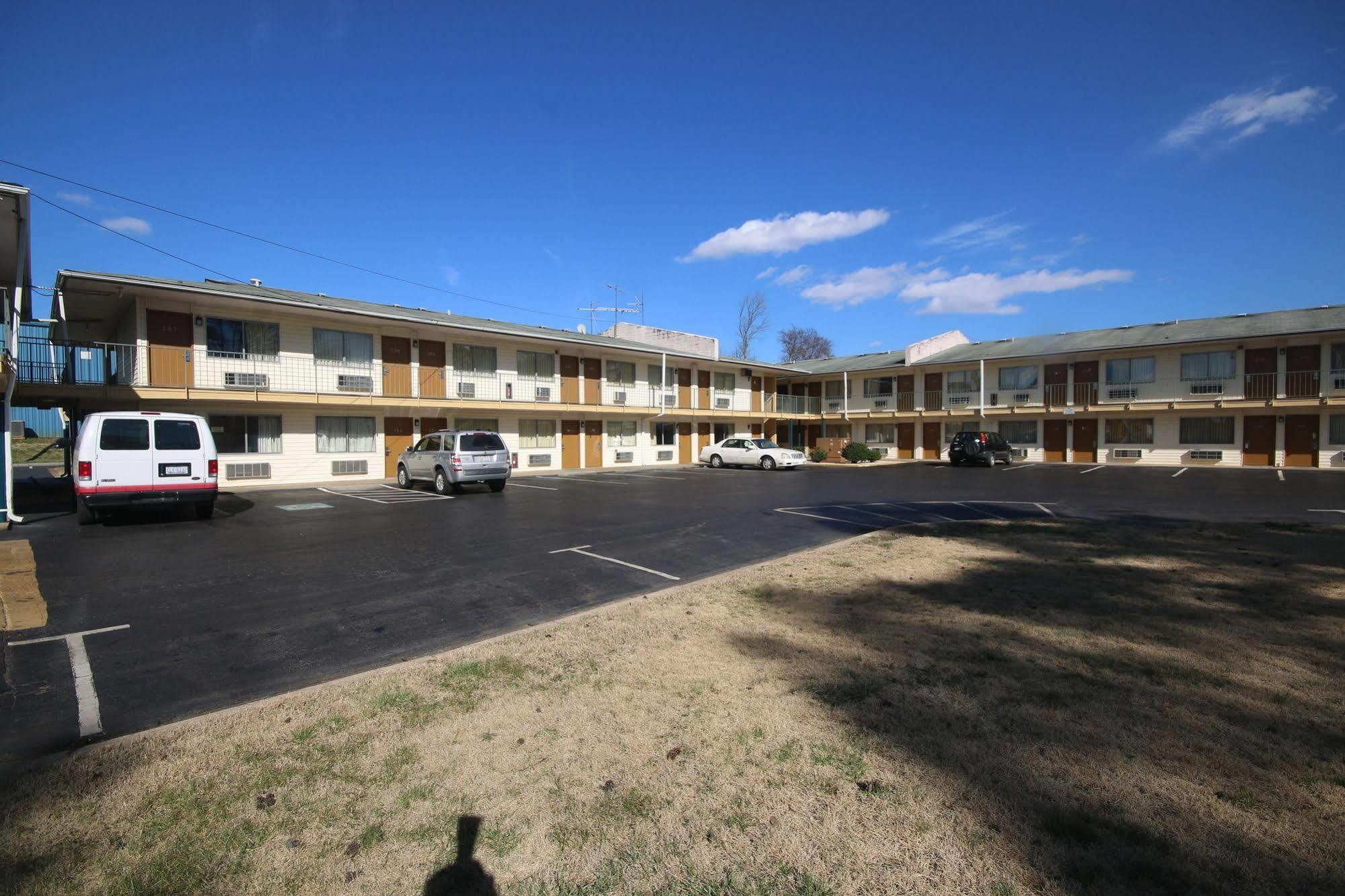 Royal Inn And Suites Charlotte Airport 외부 사진