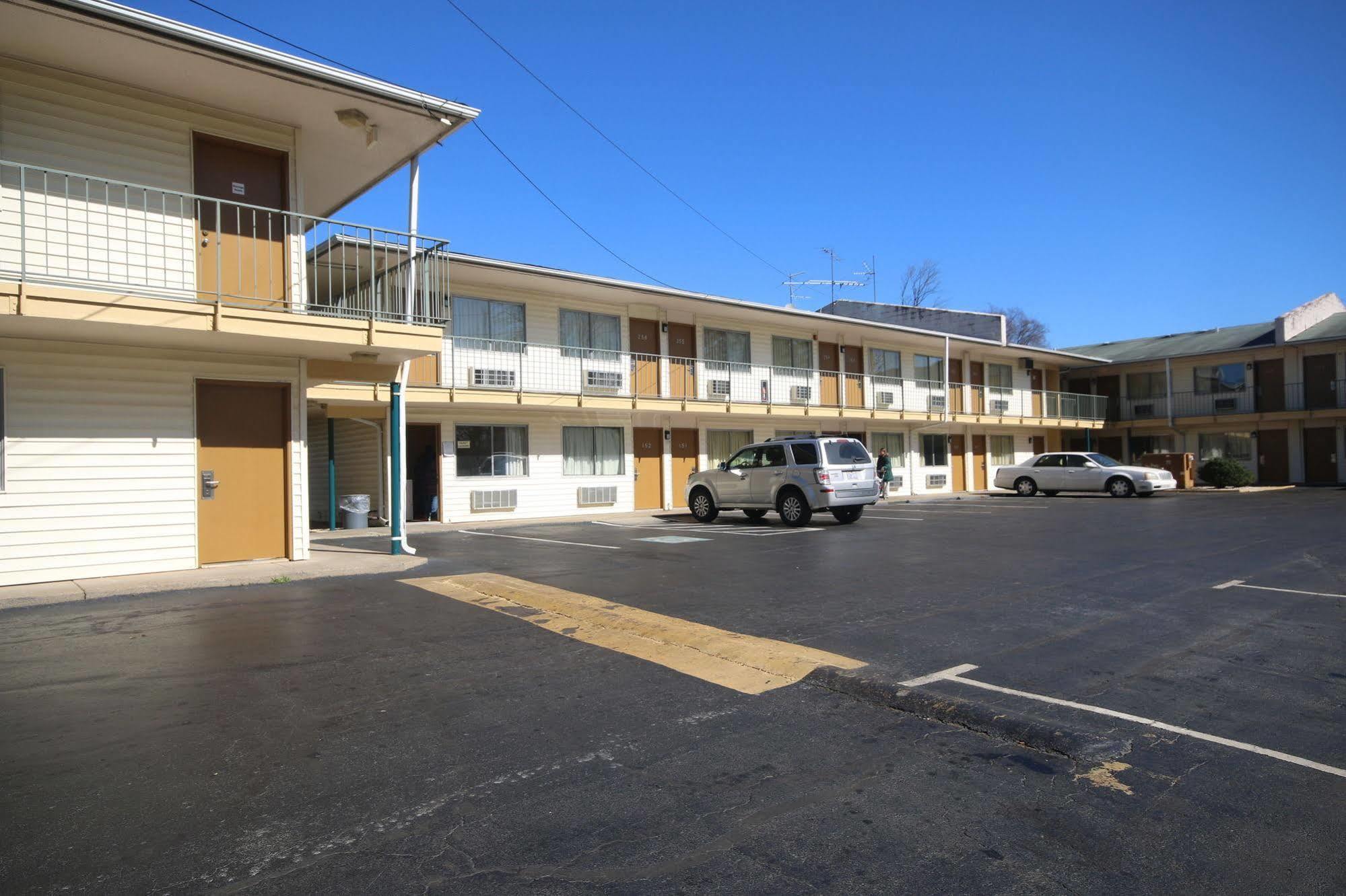 Royal Inn And Suites Charlotte Airport 외부 사진