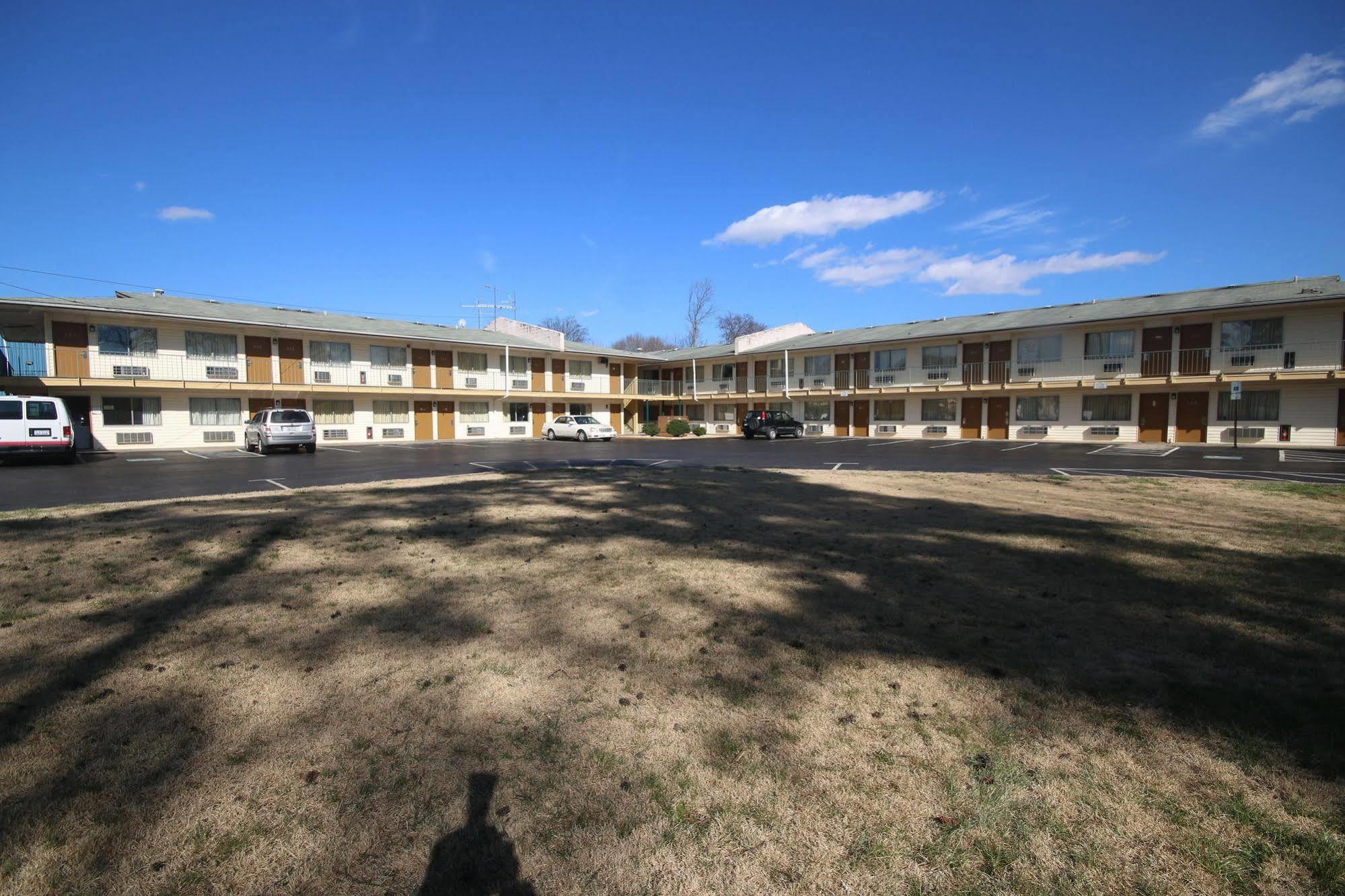 Royal Inn And Suites Charlotte Airport 외부 사진