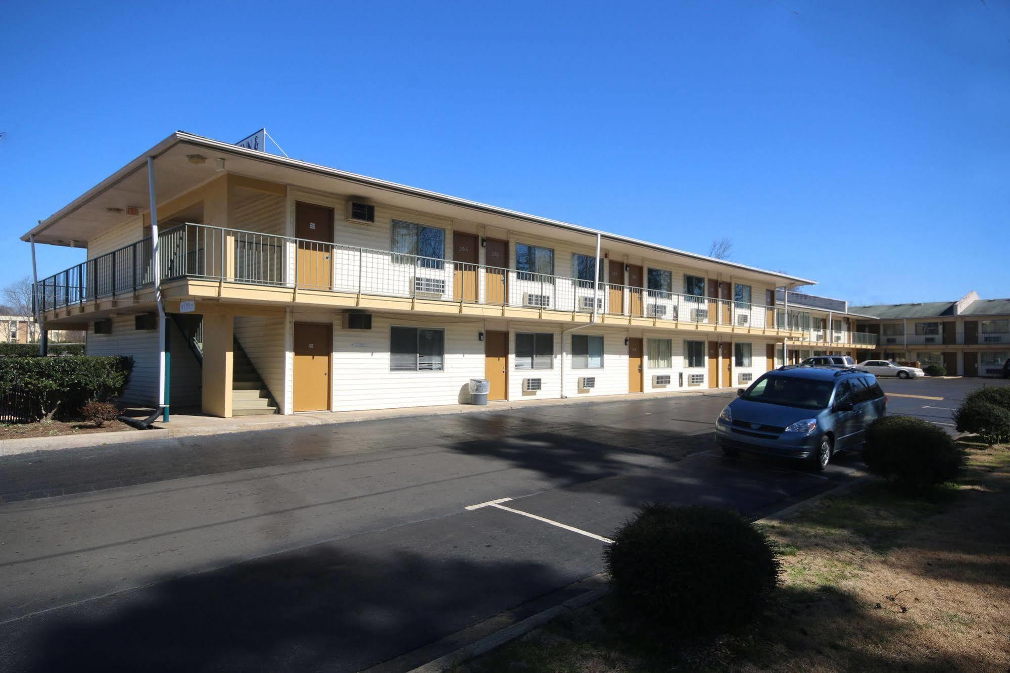 Royal Inn And Suites Charlotte Airport 외부 사진