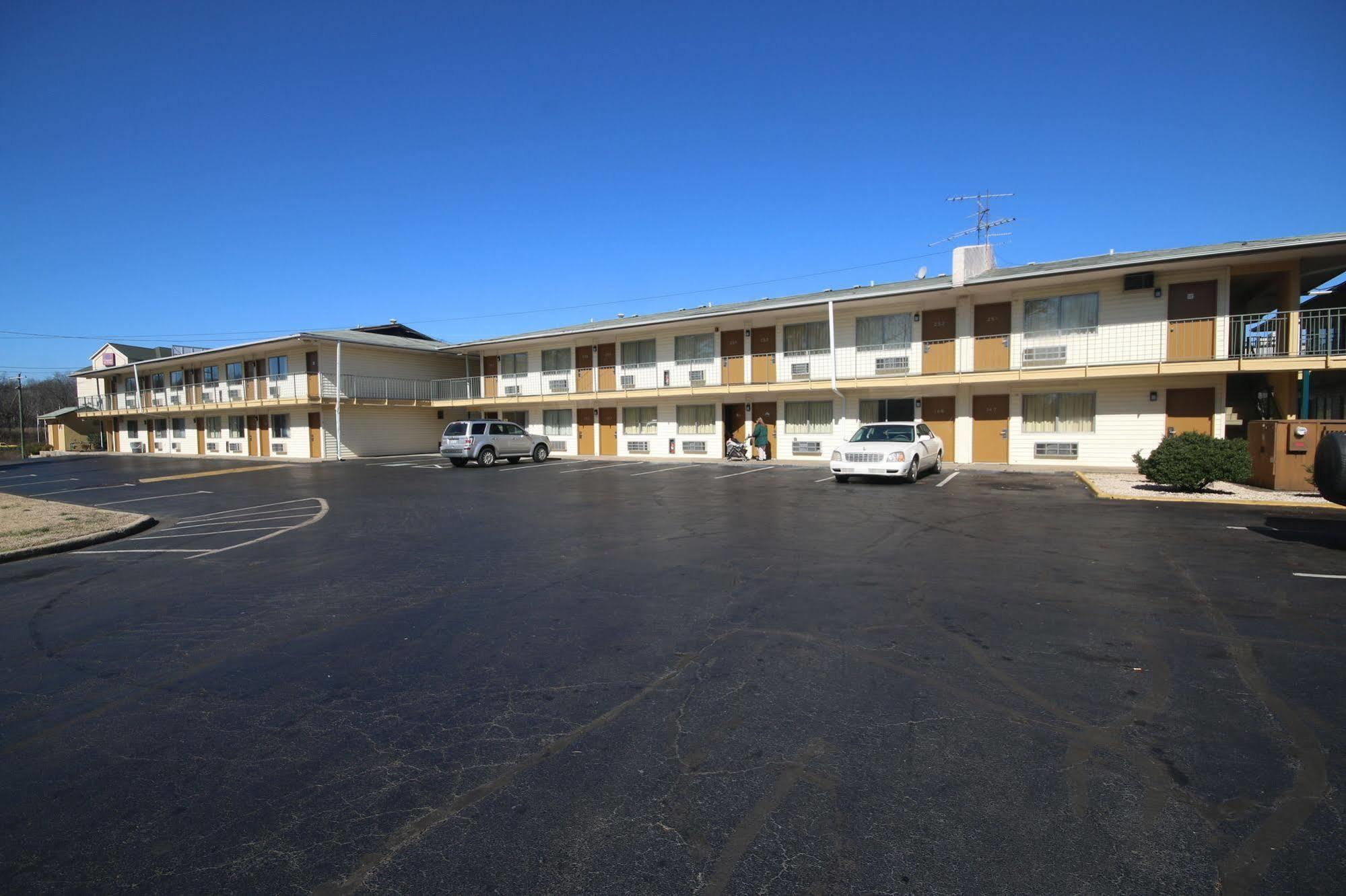 Royal Inn And Suites Charlotte Airport 외부 사진